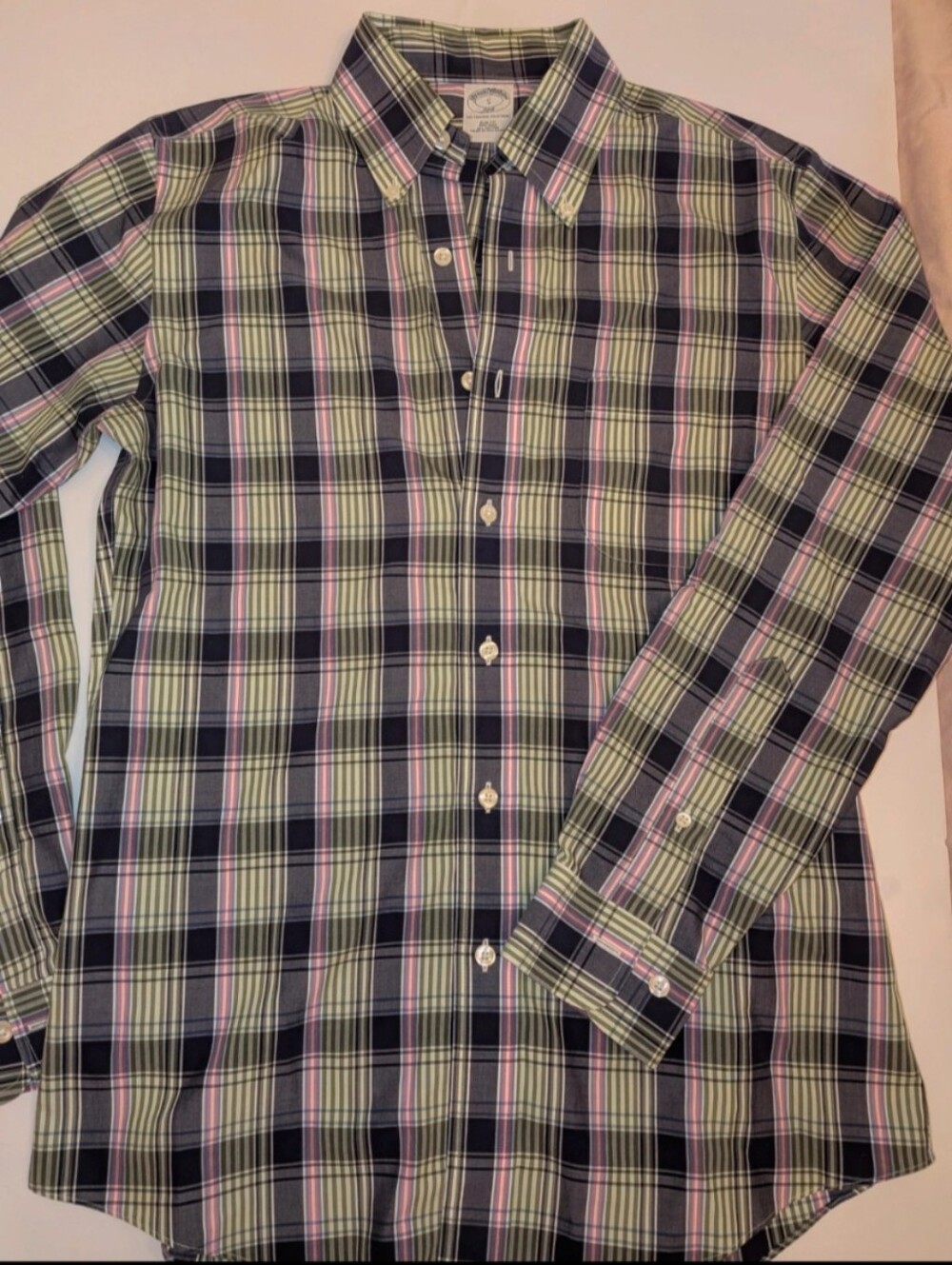 Brooks Brothers 346 Pink Navy Preppy Plaid Button Down Sz Small
